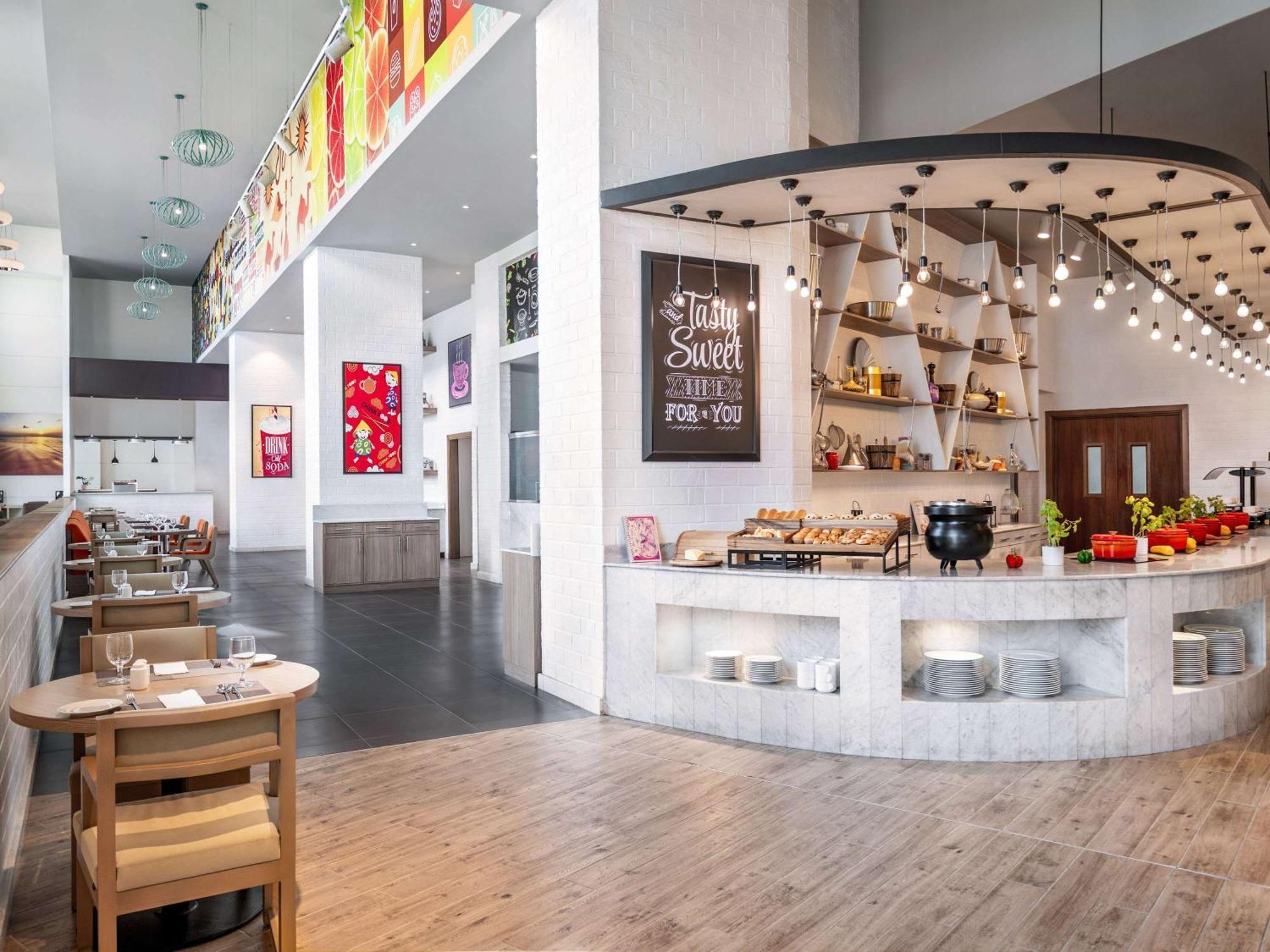Ibis Styles Dragon Mart Dubai Hotel Exterior photo